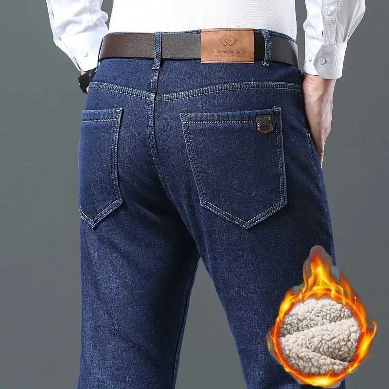 2025 New Winter Lamb Fluff Jeans Men Straight Denim Pants Thicken Fleece Warm Stretch Jeansy Plush Lined Business Male Trousers Z251213