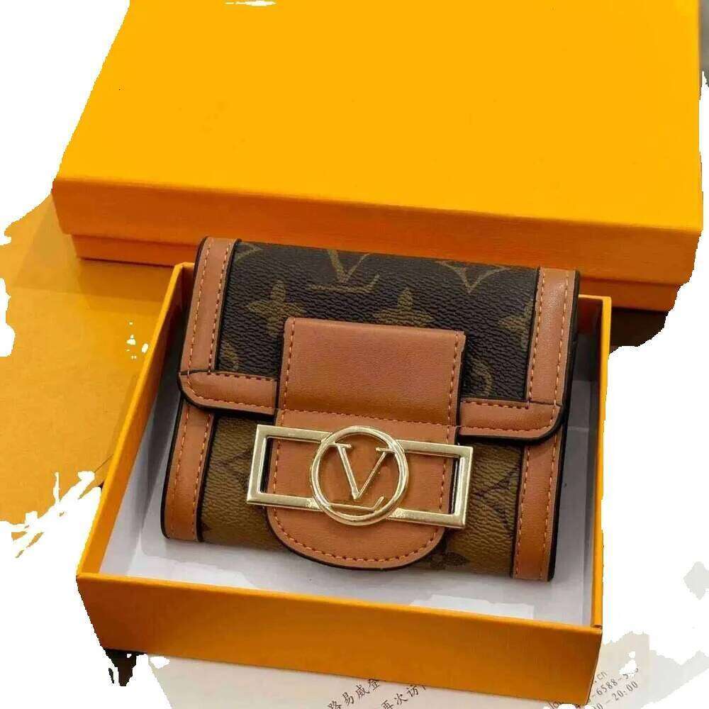 2026 NEW 2025 5A designer wallets luxury womens short purses embossed flower letters credit card holders ladies plaid money clutch bags with box and