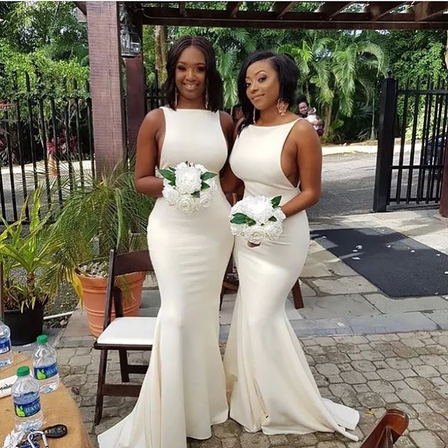 Elegant Ivory Mermaid Bridesmaid Dresses Bateau Neck Maid Of Honor Gowns Sweep Train Satin Wedding Guest Dress D13