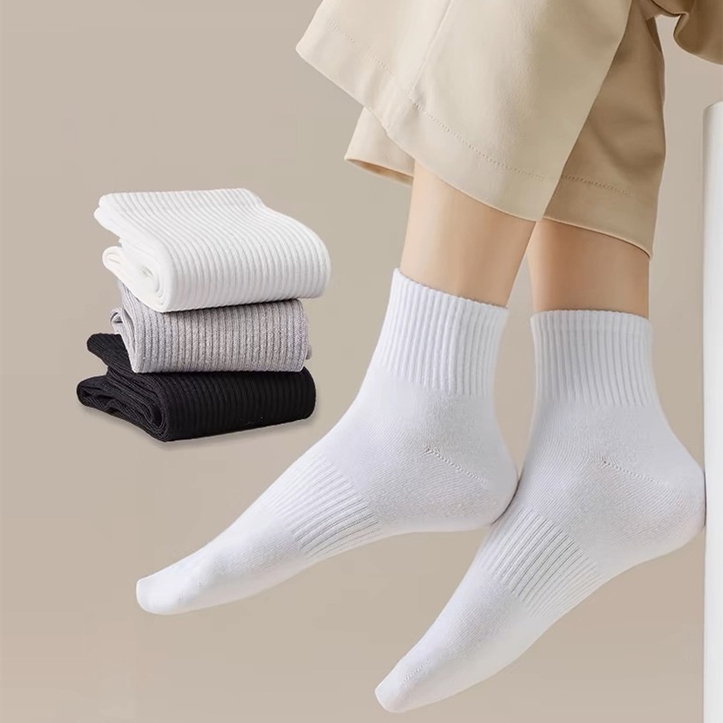 New Desinger Classic Black/White Business Men Cotton Socks Summer Autumn High Quality Women Solid Color Boat Socks Sports Socks Jogging Socks