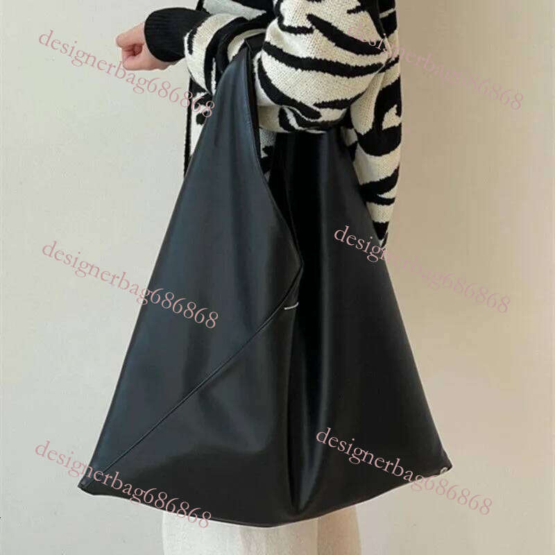 Designer Bag Korean Style Niche For Women New Shoulder Soft Leather Crossbody Women's Large Capacity Fashion Triangle Bag