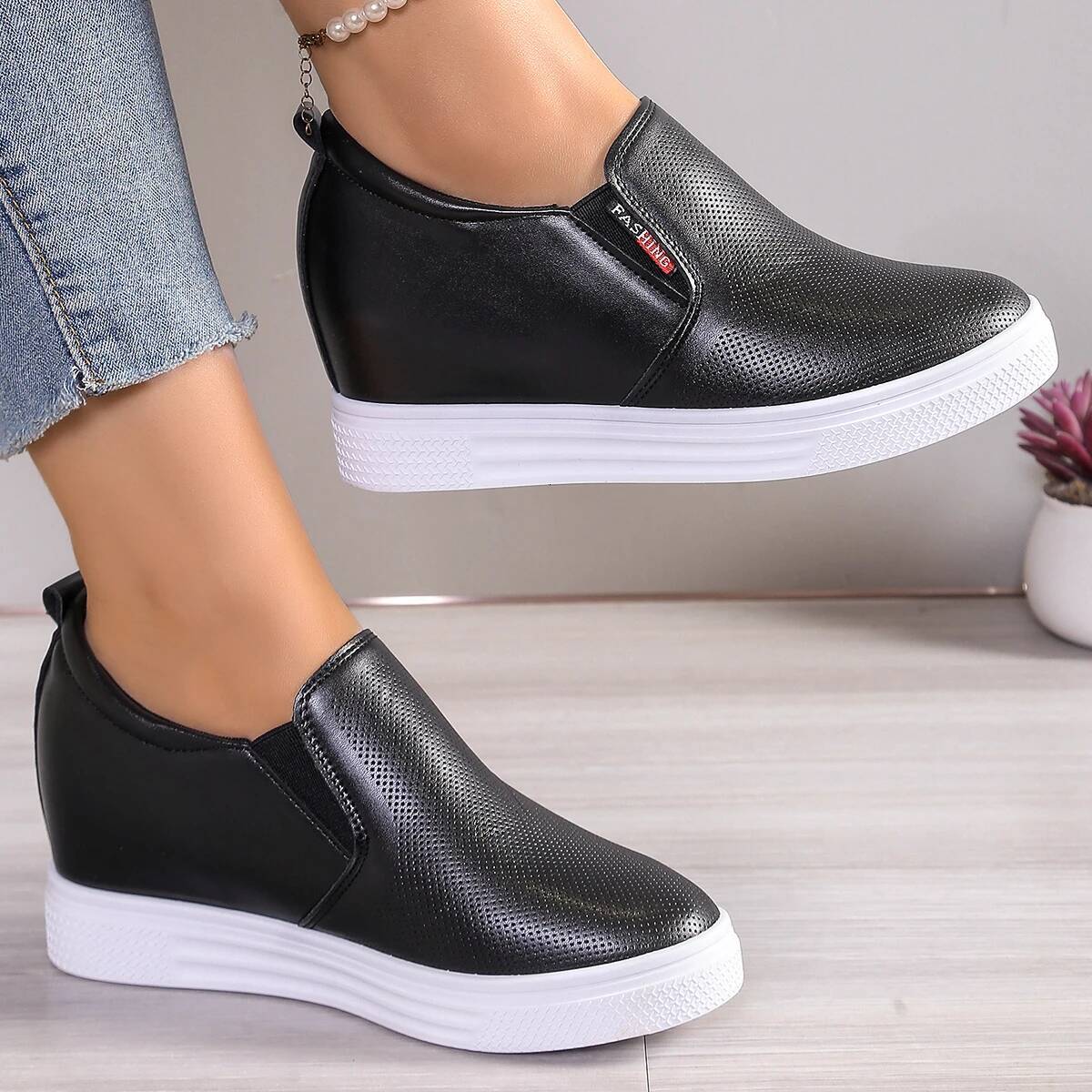 New White Hidden Wedge Sneakers Casual Woman Platform Women's High Heels Wedges Shoes for Women ddmykukumalu