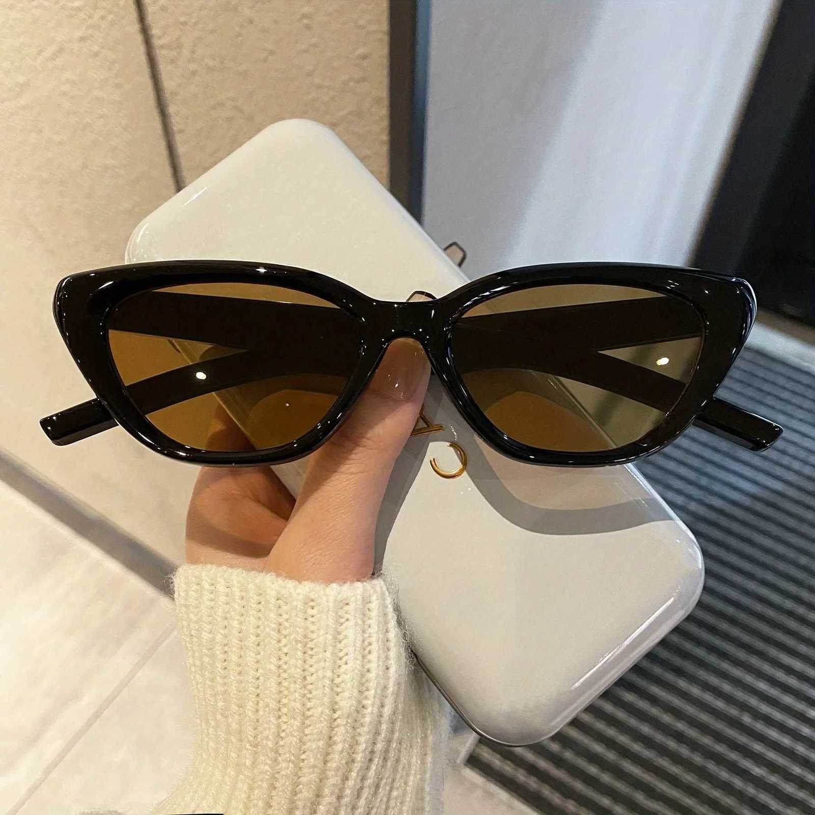 Fashion Vintage Cat Eye Sunglasses Women For Female Sun Glasses Oval Shades Luxury Brand Designer Elegant Lady Eyeglasses UV400T251213