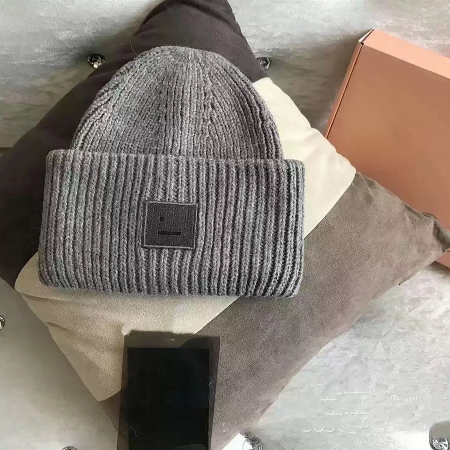 Warm Winter Beanie Hat Women's Wool Cap Fashionable Simple Solid Color Knitted Knitted Skull Cap for Men and Women for Travel Soft Cashmere Lux