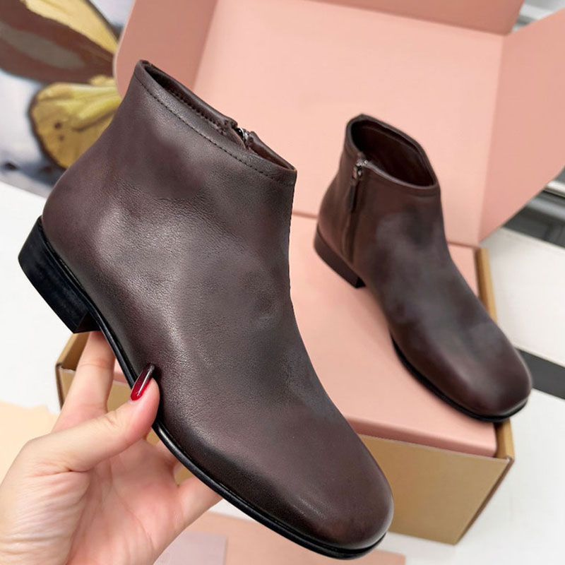 Fume Leather Booties 5T519E Designer Luxury Cowhide Ankle Boots Womens Retro Polished Short boot Ladies Side Zipper Boots Rubber Outsole Sizes 35 41