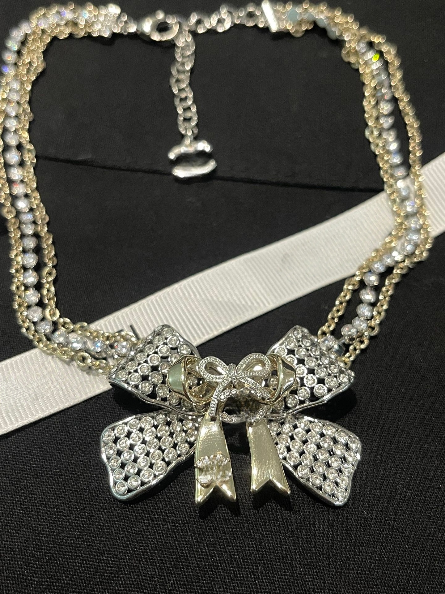 High Quality Bow Heavy Industry Full Diamond Multi-layer Chain Necklace, Personalized and Versatile Fashion Jewelry Party Gift