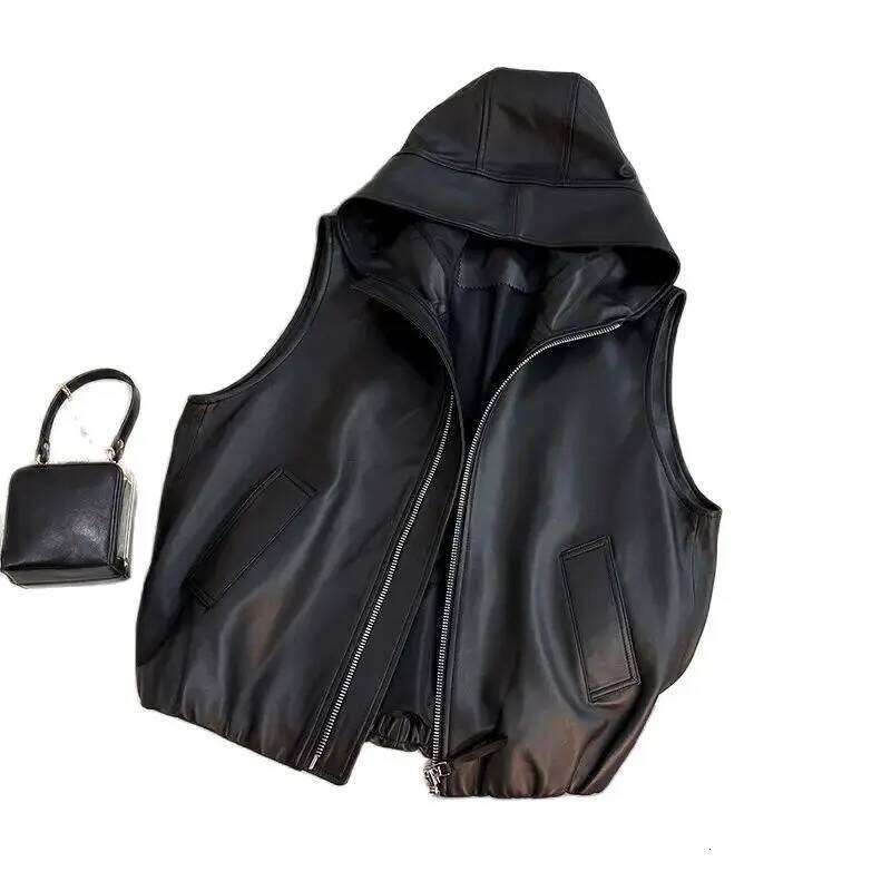 Designer Clothes Spring Autumn Hooded Vest Short Coat Tops Women Loose New Casual Vests Fashion Leather Waistcoat Outwear Female Hot Selling