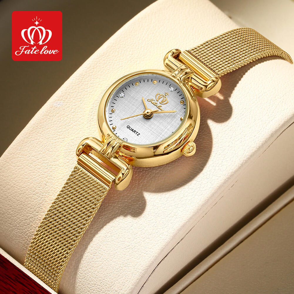 Designer Luxury Watch Fashion New Small Gold Watch Simple And Elegant Niche Mesh Chain Women's Trendy Waterproof High-quality Quartz Watch