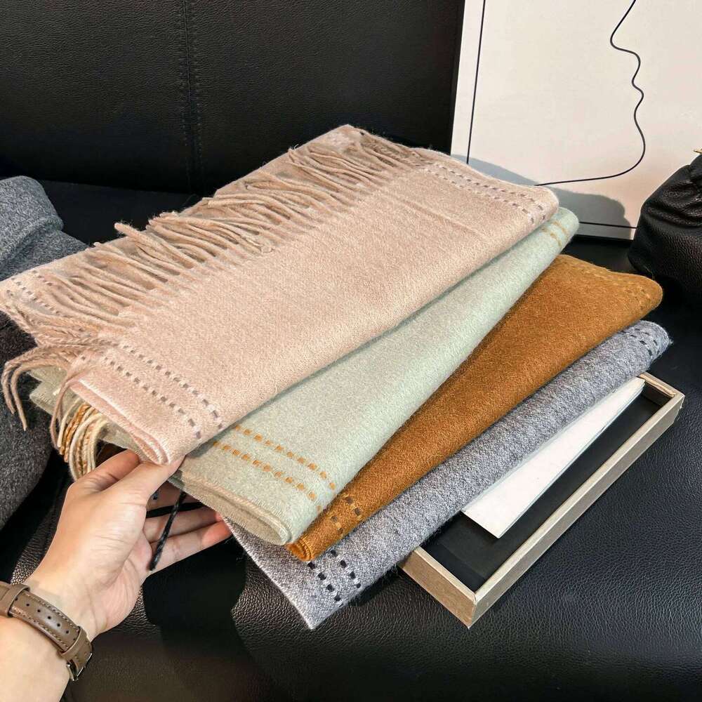 High Quality Scarf Women Autumn Winter Solid Color Simple Classic Cashmere Muffler Female New Type Versatile Warm Shawl