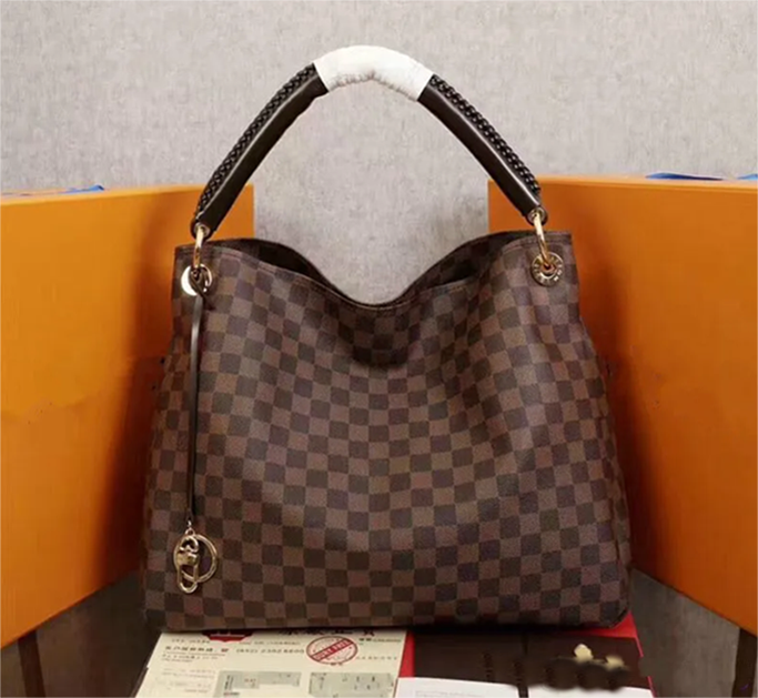 Borse a tracolla di grande capacità con fiori in rilievo di design Moda Sac Femme Borse da donna in pelle Messenger Luxurys Zaino da donna Shopping