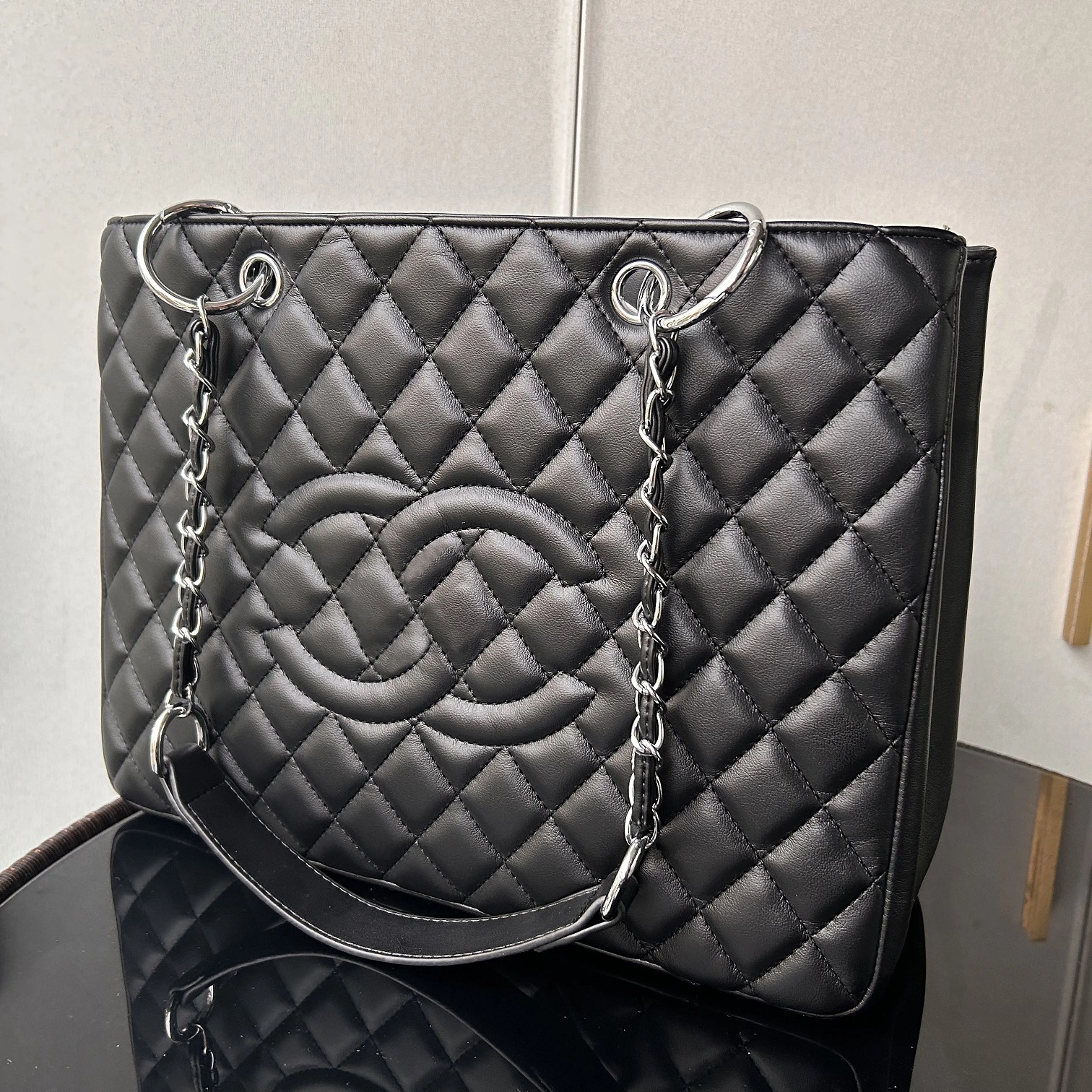 Luxury Designer Bag Famous Black Emboss leather Fashion Woman Shoulder bag Tassels Totes Women Handbags Lady Letter Messenger Female Evening Bags ba
