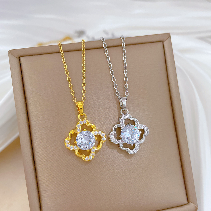 Fashionable And Airy Design With Four Leaf Flowers Light Luxury Temperament Gorgeous Full Diamond Necklace Temperament Women s Versatile Collarbone