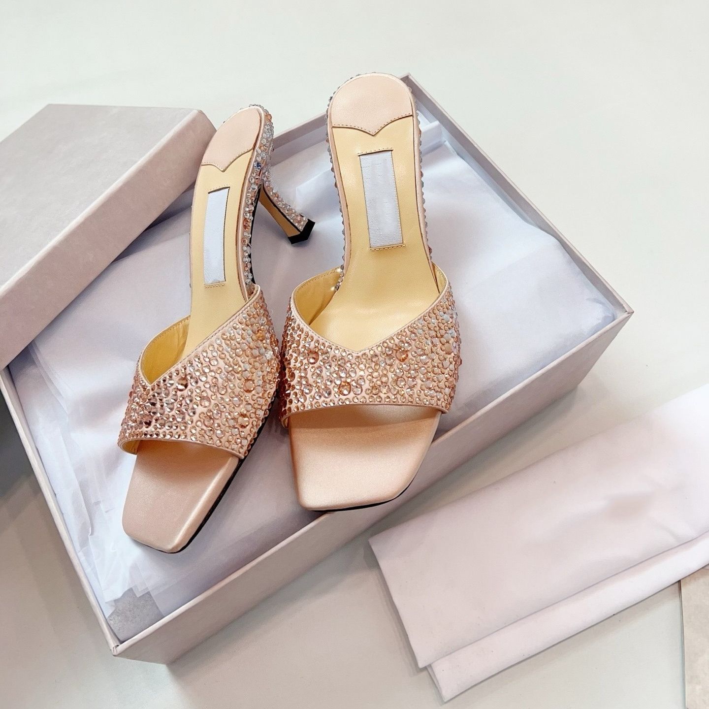Ciabatte in pelle di design da donna di alta qualità sandali con strass scarpa da sera di lusso punta quadrata unica apertura bassa tomaia in pelle