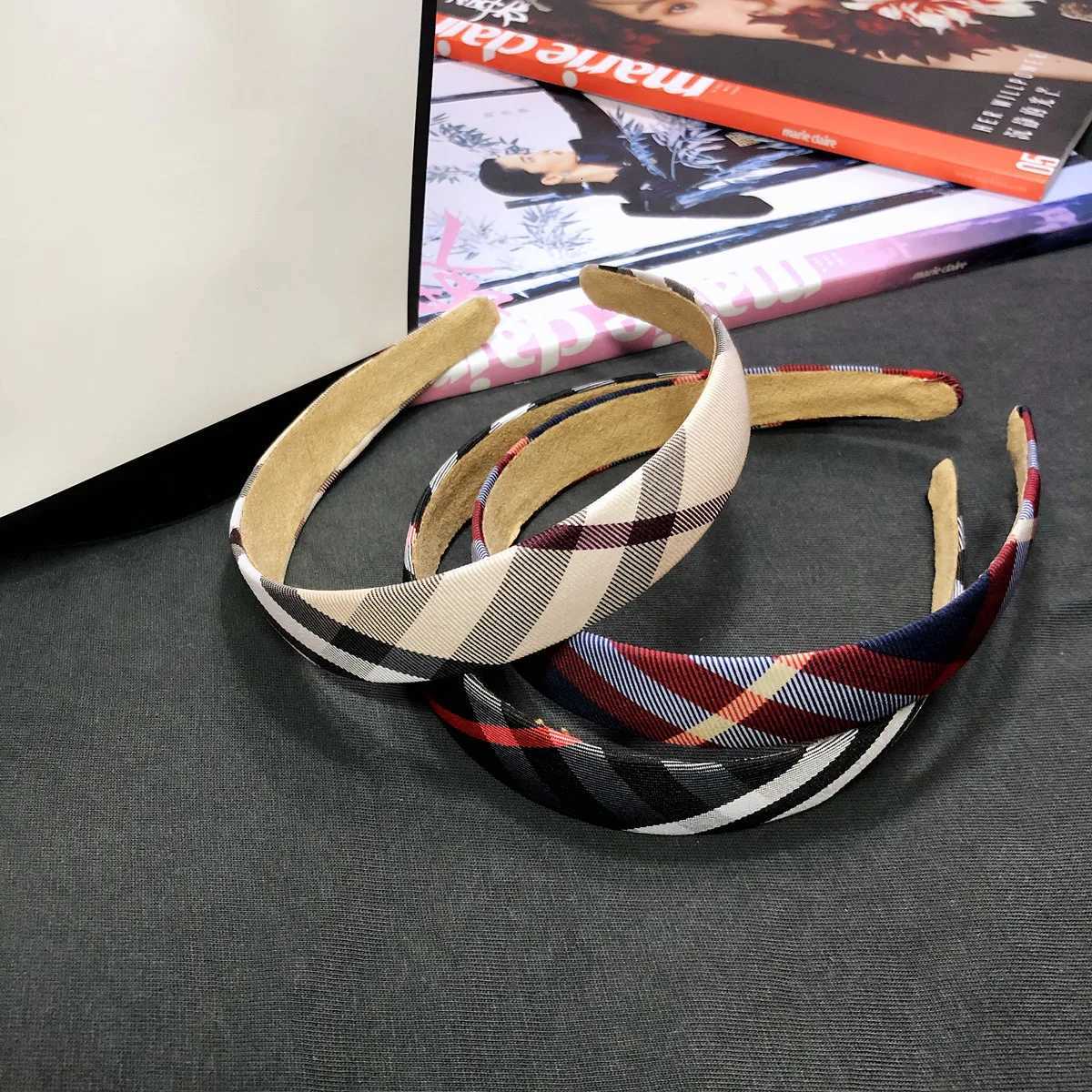 2025 New British Style Plaid Striped Sponge Headband for Women High Quality Fashion Thick London Plaid Print Hairbands Head WearXJ251215-image-1088496988