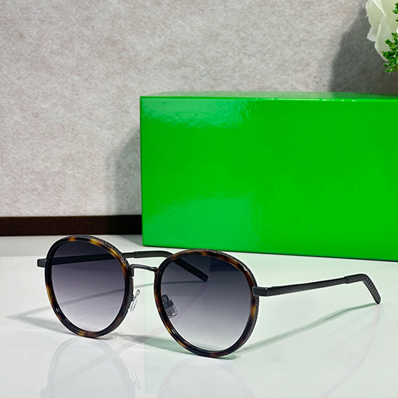 New Summer Womens Designer Sunglasses Mens Trendy Glasses Advanced Acetate Fiber Frame Sunshade Gentleman Outdoor Style UV Protective Belt Box BV142