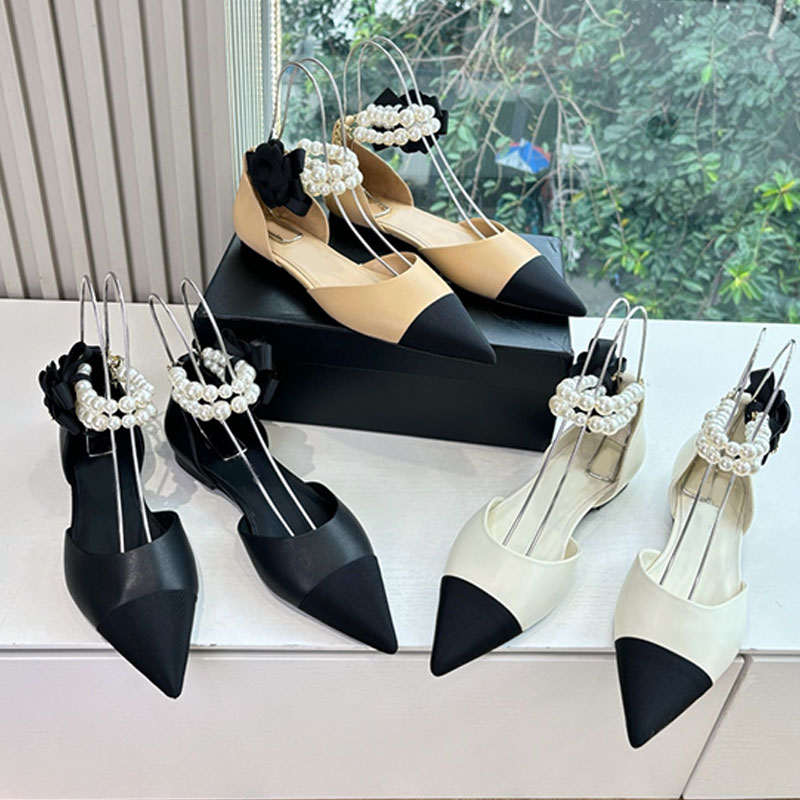 Scarpe firmate di lusso perlate da donna tacchi alti firmate scarpe eleganti da donna slingback 26ss nuovi sandali con tacco da sposa scarpe a punta