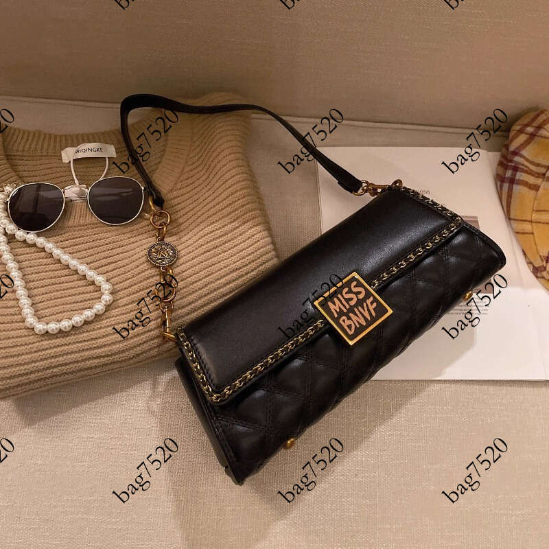 M French Style Diamond Chain Baguette for Women 2026 Fashion Single Shoulder Crossbody High-end Versatile Underarm Bag