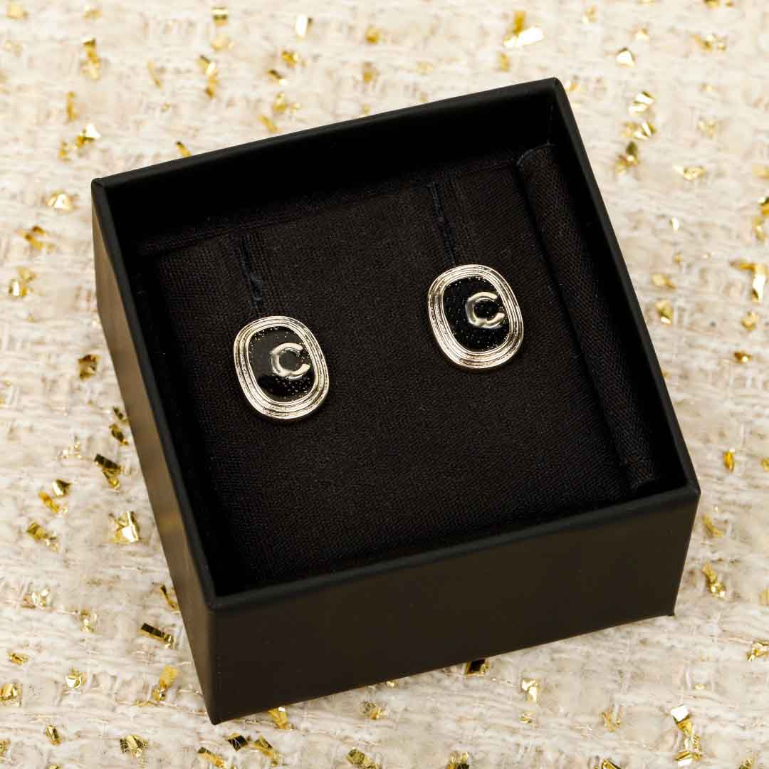 2026 Luxury quality charn rectangle shape stud earring with black color design in 18k gold plated have stamp PS6180B