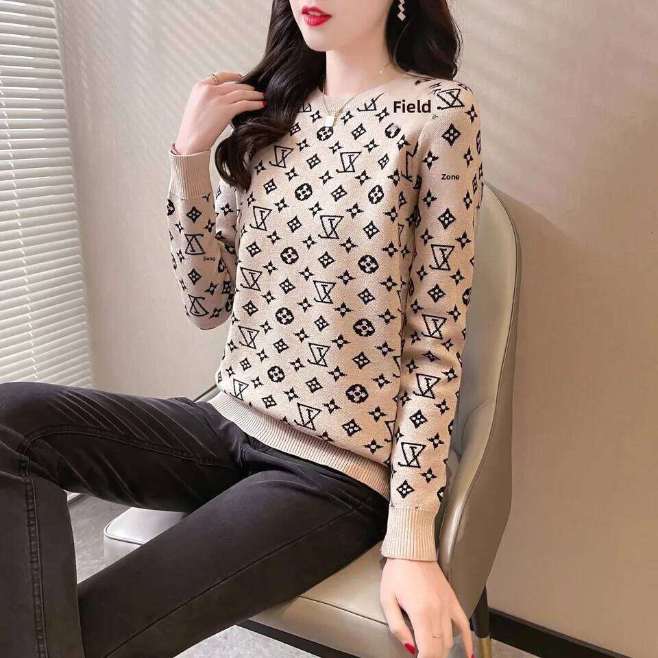 Thickened Fleece Fashion 2026 Women's Knitwear Round Neck Pullover Loose Warm Base Layer Shirt Autumn Winter New Style Outerwear Sweater