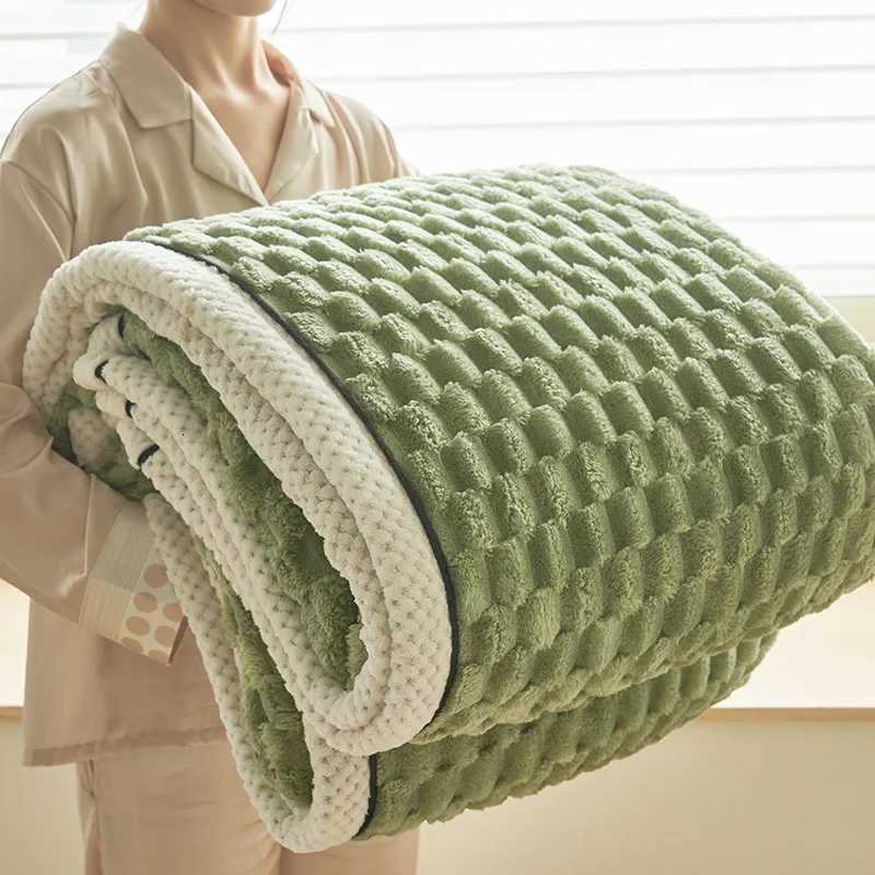 Warm Coral Fleece Blanket Double-Sided Thick Plush for Autumn Winter Bed Sofa Soft Flannel Cozy Pink Grey Green Turtle Design H251216-image-1088600887