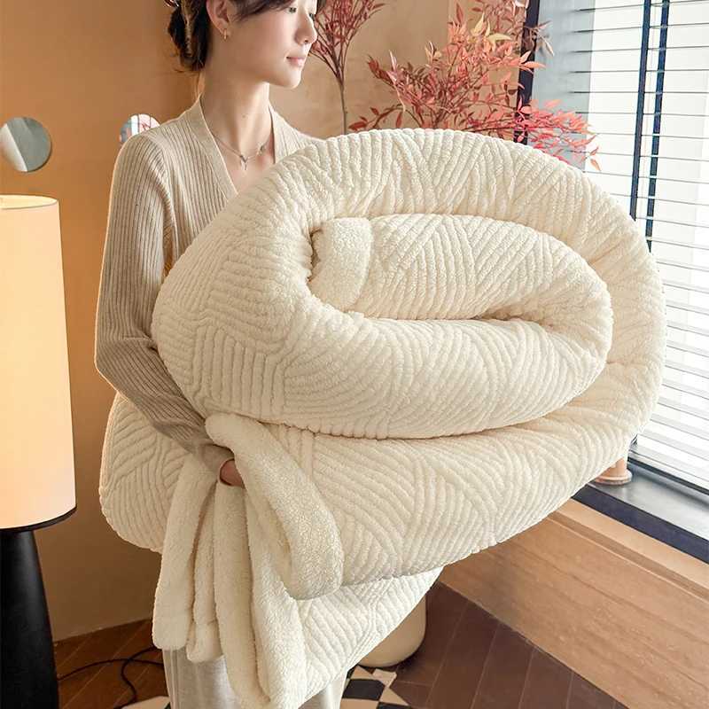 Artificial Lambswool Autumn Winter Jacquard Blanket Thickened Warmth Multi-functional Sofa Blankets Warm Comfortable Nap Blanket H251216-image-1088600577