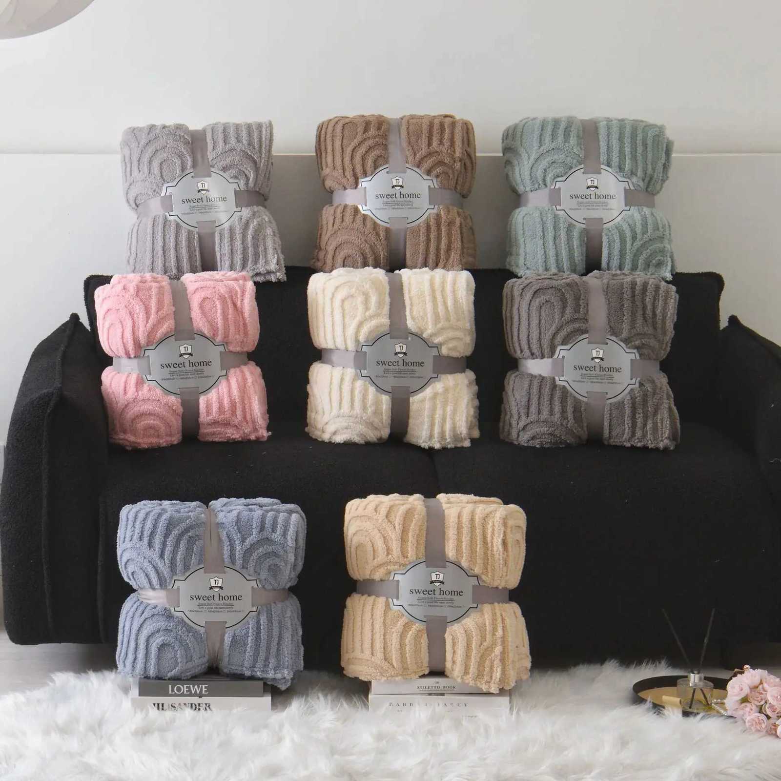 1pc Soft Flannel Blanket Skin-friendly Bedsheet Plain Color Sofa Towel Festive Gifts Travel Shawl Nap Blankets H251216-image-1088601361