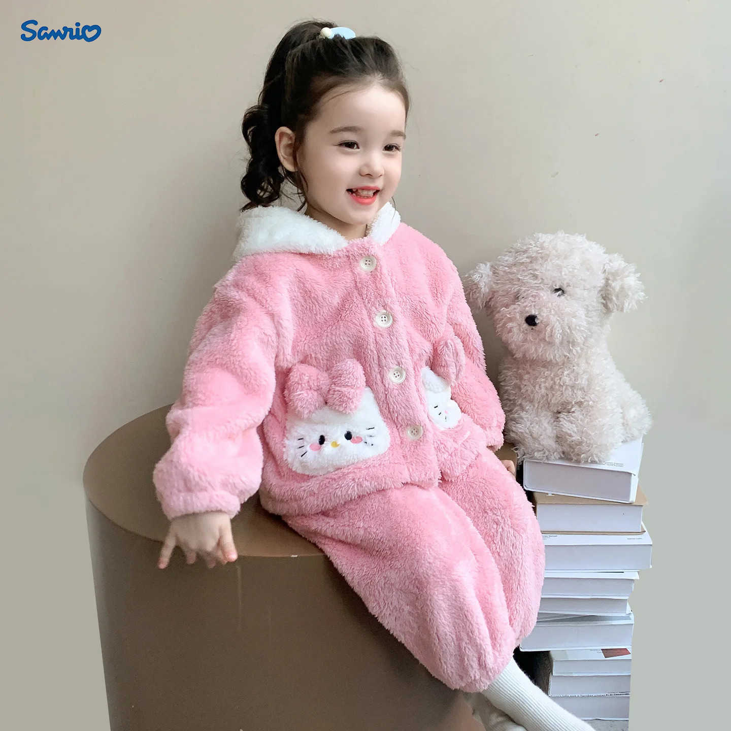 Sanrio Anime Hello Kitty Girls Autumn and Winter Thick Coral Velvet Sleepwear Set Girls winter cartoon cute cardigan home suit set H251216-image-1088697836