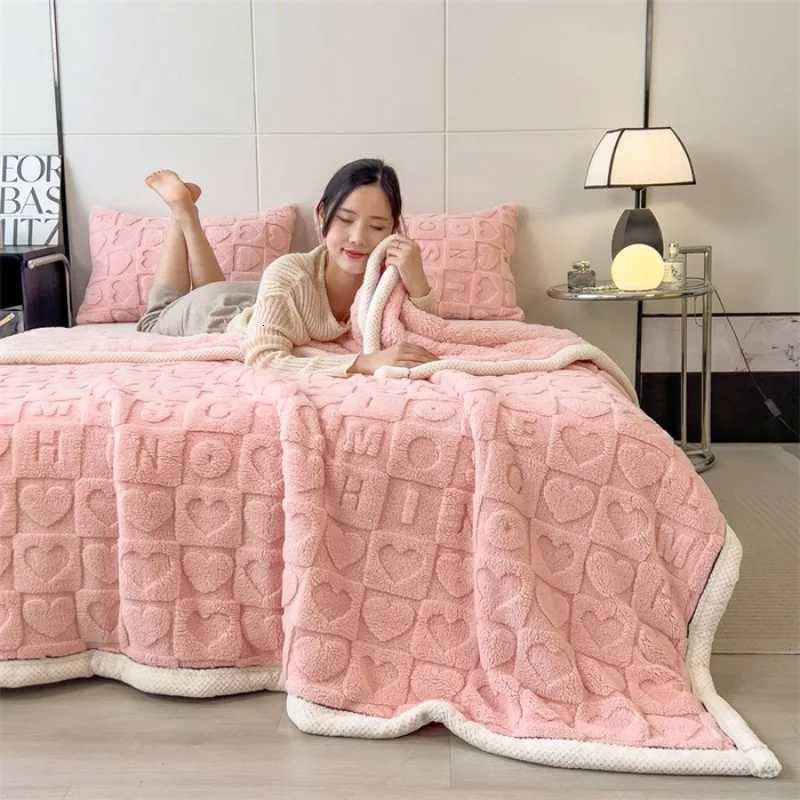 Heart Pattern Coral Fleece Blanket Thicken Warm Plush Blanket for Bed Fluffy Super Soft Sofa Throw Blankets Autumn Winter Cozy H251216-image-1088602194