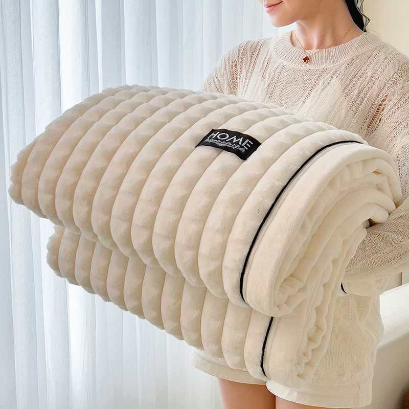 Luxury Double Layer Faux Rabbit Fur Throw Blanket Soft Warm White Striped Office Nap Sofa Blankets Queen Double Fluffy Bed Plaid H251216-image-1088601067