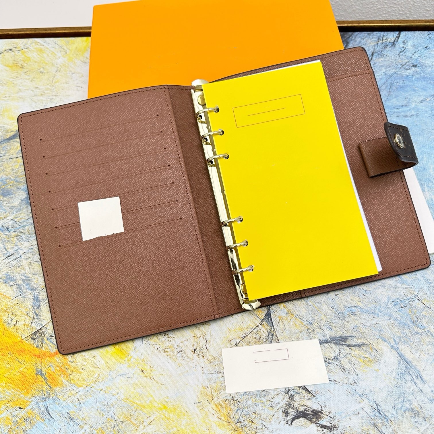 Agenda de créateur Grand agenda de bureau Porte-couvertures Carnet d'affaires Journal Étui de protection Titulaire de la carte Portefeuilles Bure