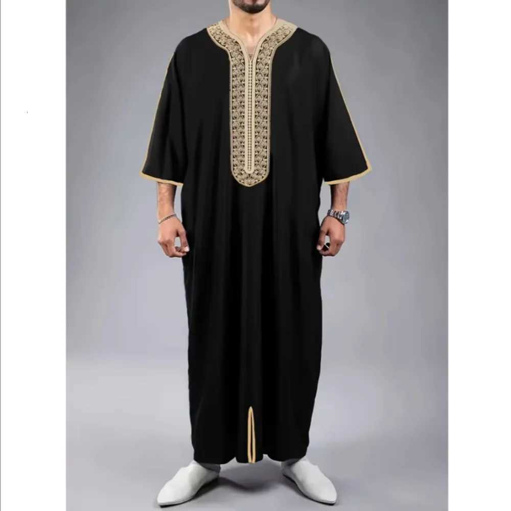 Traditional Moroccan style Muslim mens roberetro luxury embroidered robe casual loose fit Eid al Fitr traditional mens robe W251216-image-1088622712