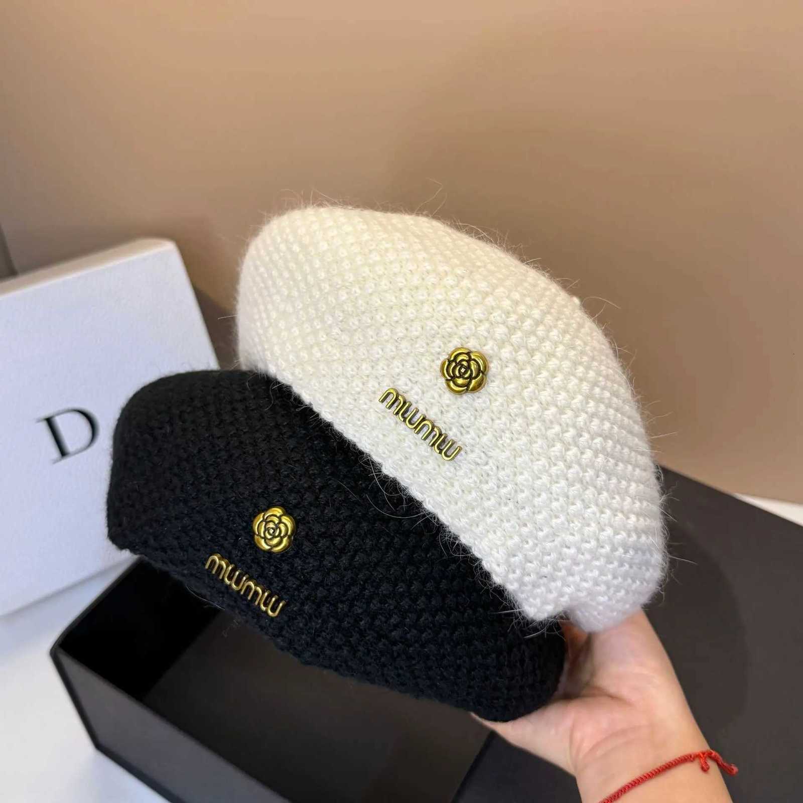2026 Autumn and Winter New Flower Rabbit Hair Beret Cap Women Outdoor Versatile Warm Painter Hat Ladies Luxury Casual Bud HatsT251217