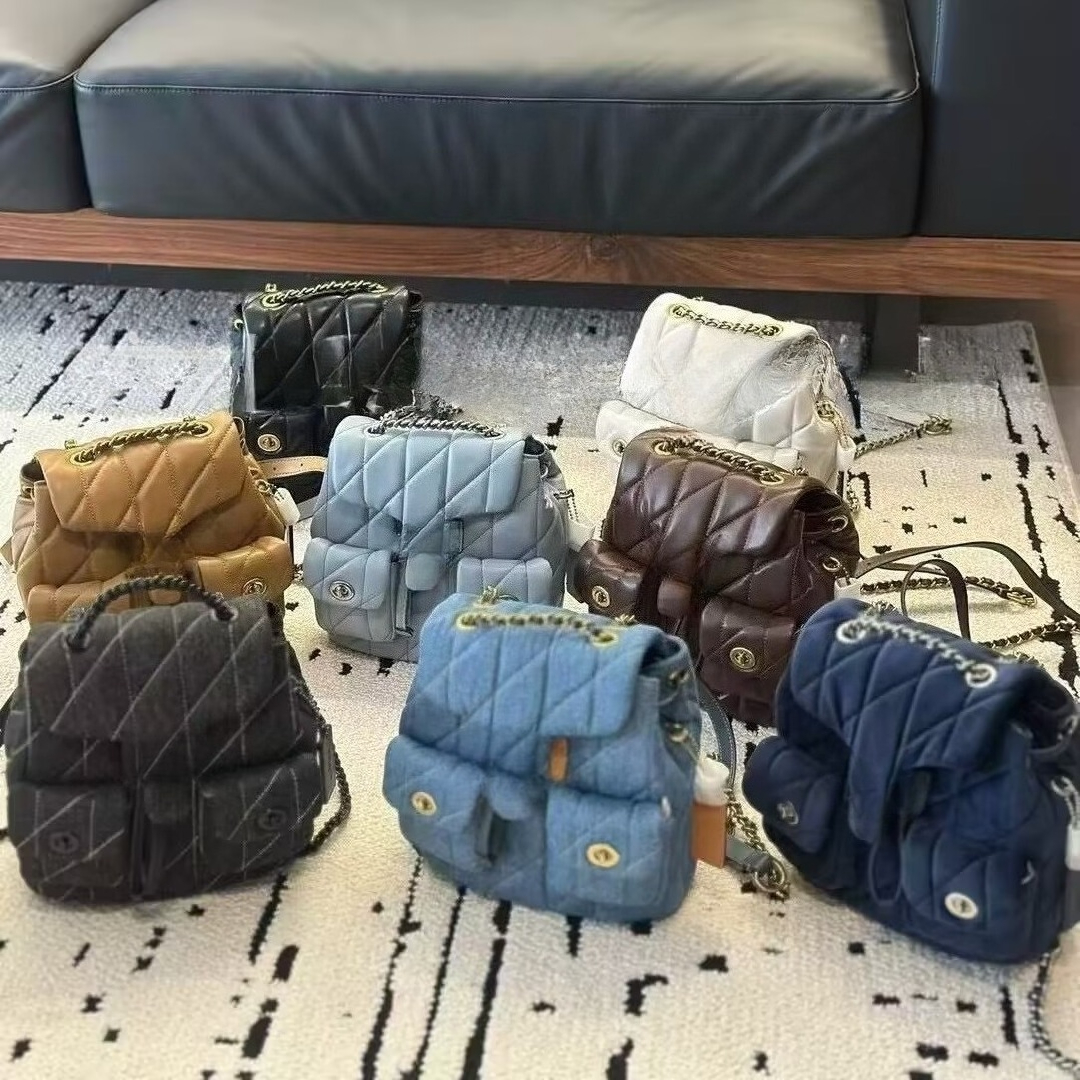 Designer Sheepskin Bag Genuine Leather Ladies' Bag Golden backpack backpack women's chain solid denim outlet high version leather Shoulder
