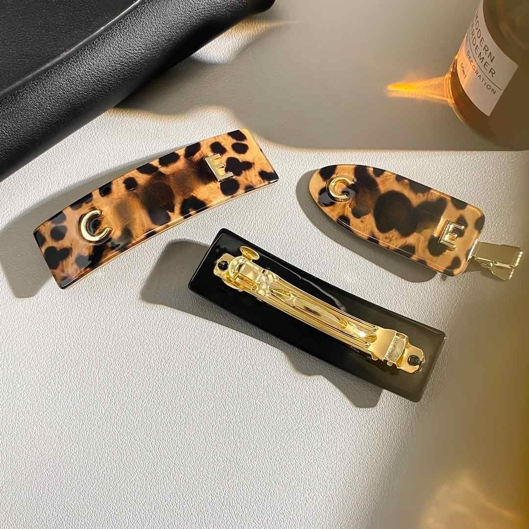 Luxury Barrettes Designer Womens Acrylic Hairpin Brand design Headband Leisure Hairclips Hair Clips-image-1098223289