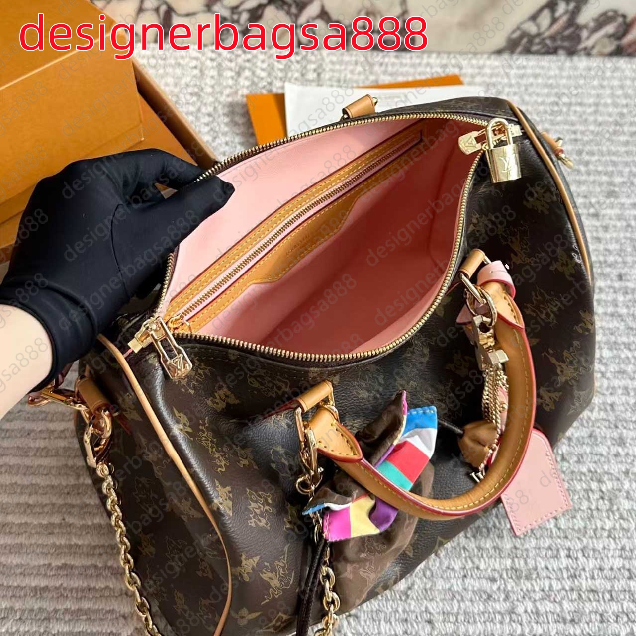 2026 Femmes Luxurys Designers Nouveau sac d'oreiller en cuir de vachette sacs fourre-tout peintures sac à main sac à bandoulière sac de voyage sa