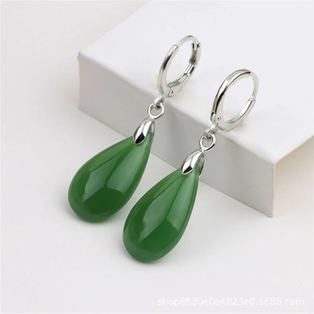 Naturel Blanc Vert Jade Goutte D'eau Boucle D'oreille pour Femme À La Mode Jade Dangle Boucles D'oreilles Vintage Pierre Bijoux De Mariée Filles