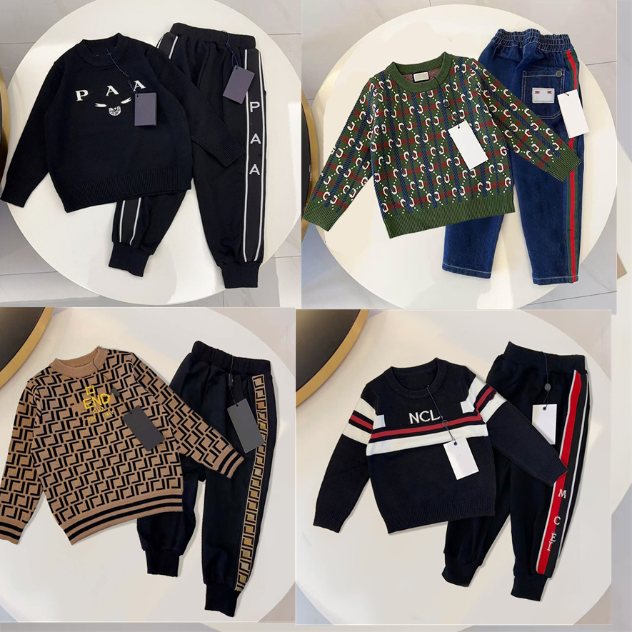 Children's sweater fashion designer classic pattern long-sleeved children's clothing, outdoor casual top and pants two-piece set for autum
