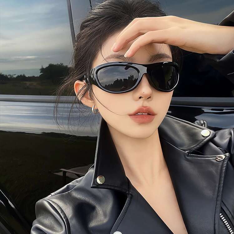 Sunglasses Retro Shield Style With Metallic Hardware Accents Dark Lenses Black Leather Jacket Look For Women Daily Streetwear