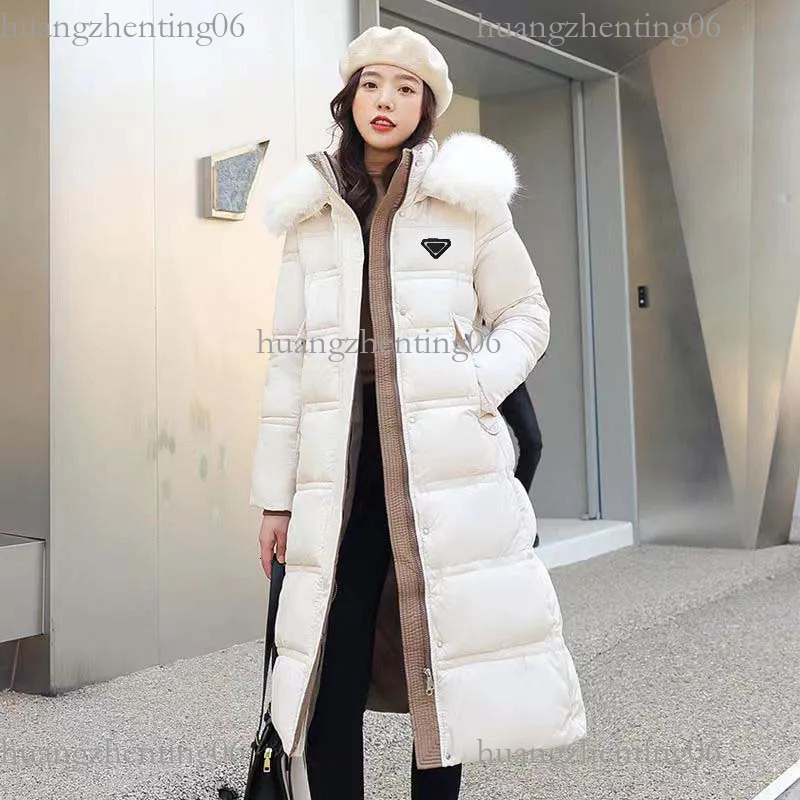 Long Winter Coats for Women: Fashion Design Warm Puffer Jacket with Large Fur Collar - Designer Outerwear Parkas