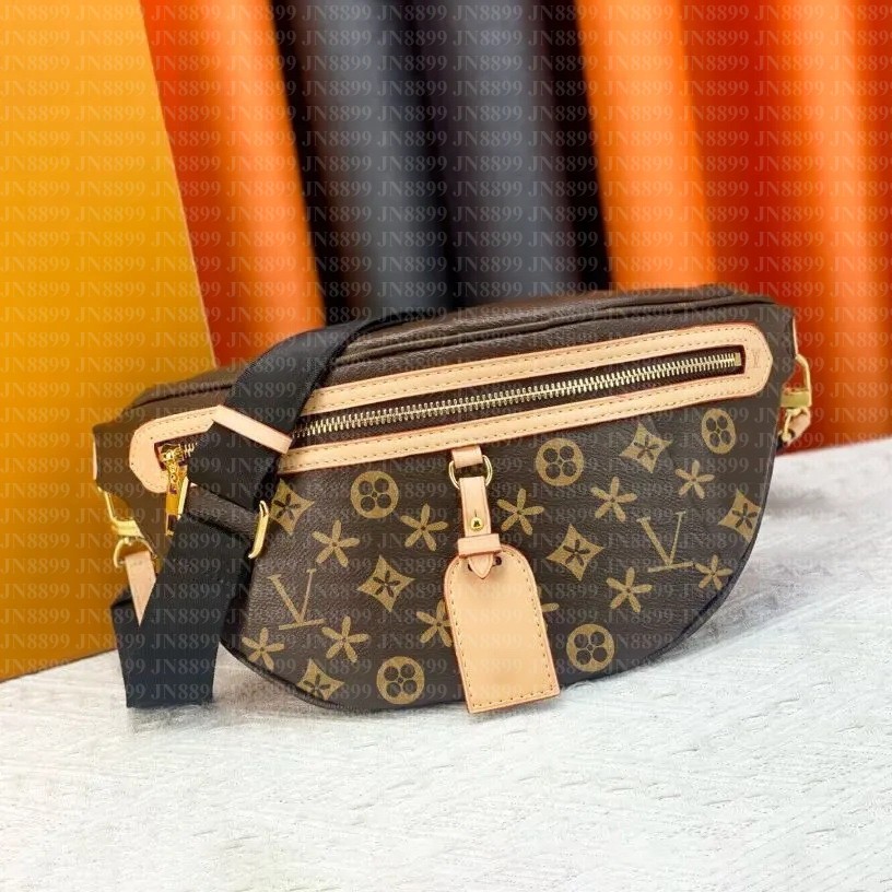 Sac de créateur Cross Body High Rise Bumbag Sac de taille design Sac banane Vieux sacs à fleurs Sacs à bandoulière en cuir Sac à main en cuir Por