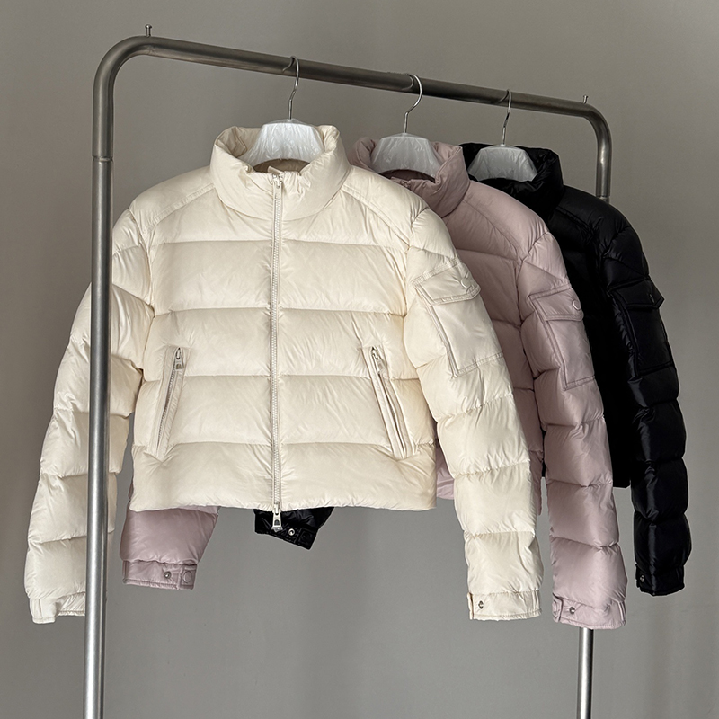 3 colors fashion stand collar short women down jacket classic arm pocket badge woman puffer jacket winter doudoune size 0--3