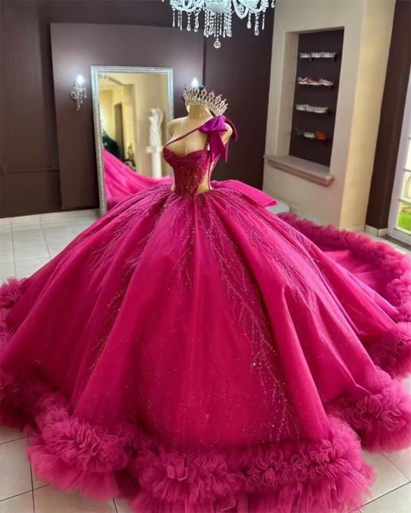 Princesse Hot Pink Quinceanera Robes 2026 Perles Cristaux À Volants À Volants 15e Fête D'anniversaire Doux 16 Robe Robe De Bal Personnalisée D21