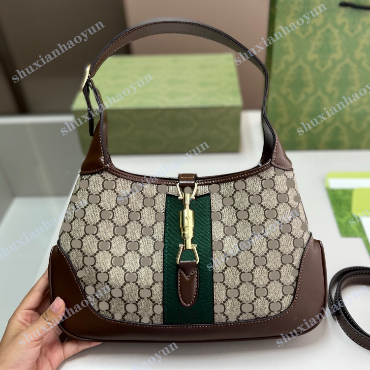 Fashionable Women's Large Capacity Underarm Shoulder Bag Hot Sale Of The Season New Autumn Winter Stylish Versatile Single Shoul D-382