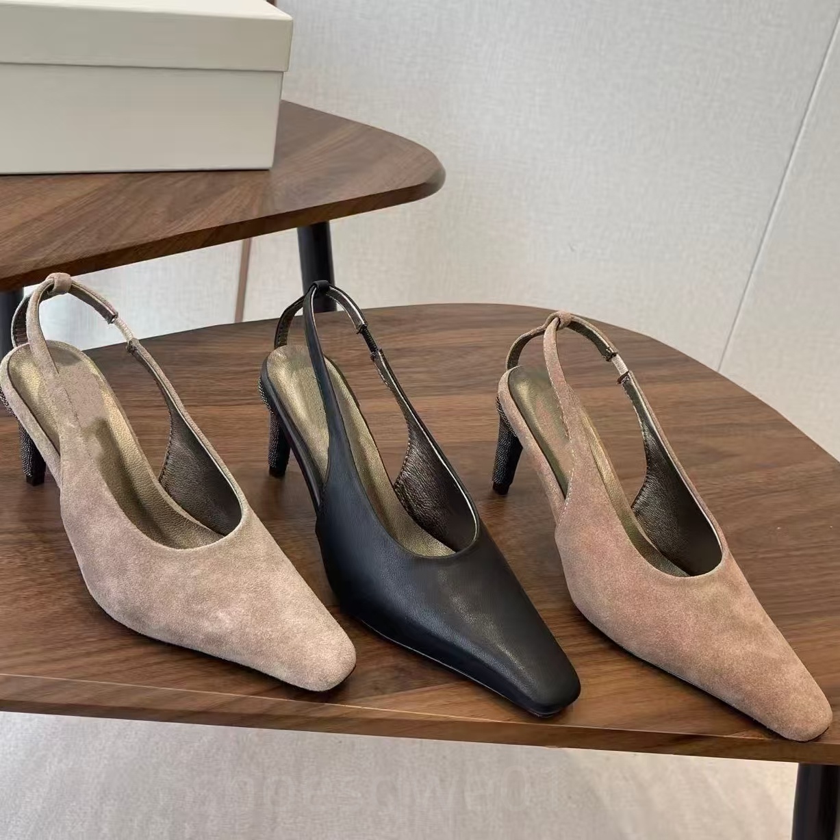 Luxe Métal Noeud Talon Robe Chaussures Simple Mode Fête De Mariage Rond Carré Orteils Slingbacks Slip-On Pompes Designer En Cuir Véritable Femmes