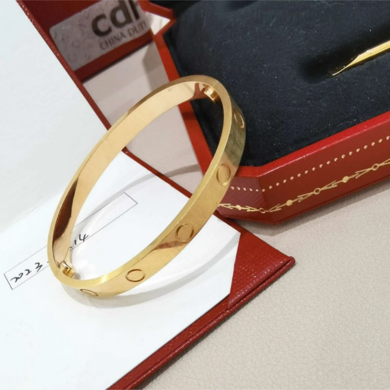 Men relax Women nice Luxuriou Jewelry Cuff Charm Bracelets Stainless Steel Gold Silver Classic Permanent Double Lock Buckle Couples Bracelet Desi-image-1104338018