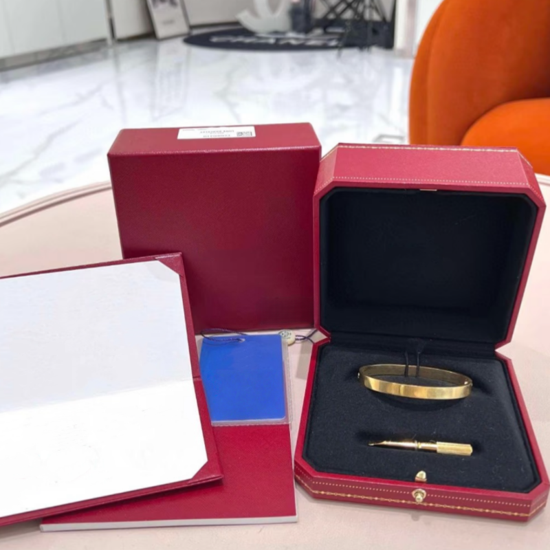 Women relax nice novelty Men Luxuriou Jewelry Cuff Charm Bracelets Stainless Steel Gold Silver Classic Permanent Double Lock Buckle Couples Brace-image-1104447002