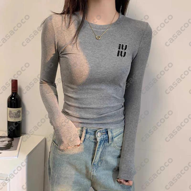Womens Designer Long Sleeve Shirt Luxury T-Shirt For Women Slim Base Tee Spring Autumn Sweater Teeshirt Pullover Letter Shirts Tops Clothes Clothing