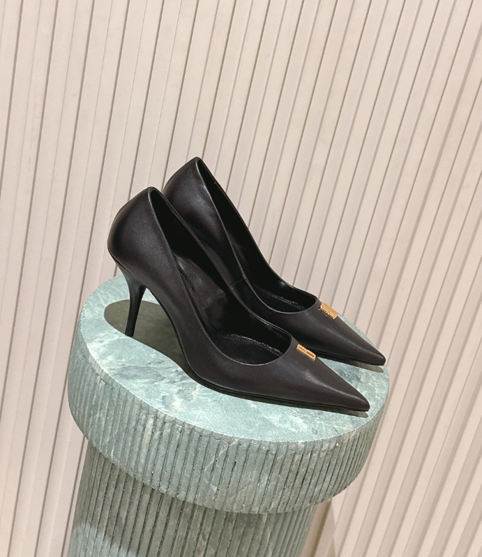 2025s Femmes Designer Sandal Avenue Escarpins en cuir Avenue Slingback Sandales Bout pointu Noir Sliver Cuirs Sandal Robe Party Chaussures de mar