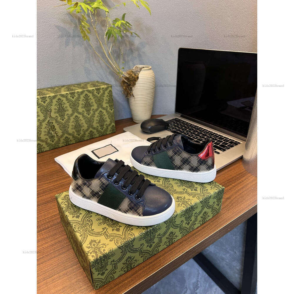 New Child Sneakers Splicing design kids shoes Size 26-35 Including paper boxes designer baby casual shoes A431X12N110