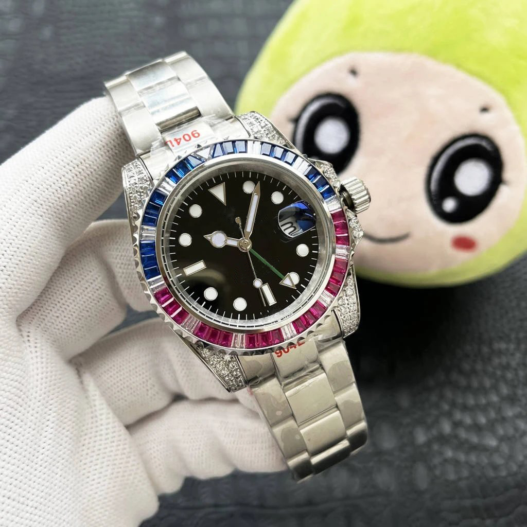 GMT2 designer mens luxe deux couleurs diamant clouté lunette rotative double fuseau horaire montre-bracelet avec fonction aiguille de fuseau hora
